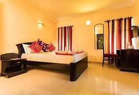 HOTEL EMERALD INN