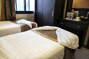 Kyona Hijra Hotel