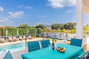 Amazing Villa Chrysanthi With Private Pool