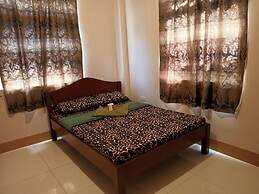 Room-aremen Transient, the no Hassle and