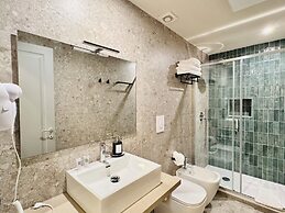 HoneyComb GuestHouse