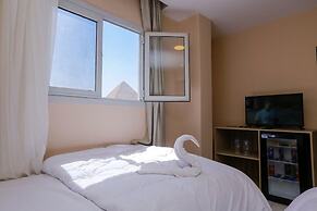 kings pyramids view inn