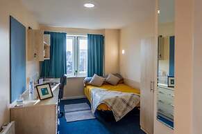 For Student Only Trinity Square in Nottingham - Campus Accommodation