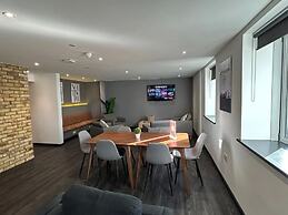 For Student Only Trinity Square in Nottingham - Campus Accommodation