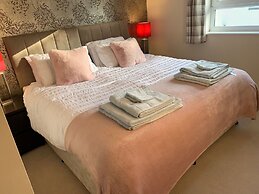 Sleeps 4/6 pet Friendly Parking nr Nec/warwick uni