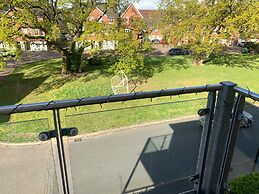 Sleeps 4/6 pet Friendly Parking nr Nec/warwick uni