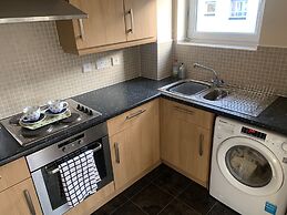 Sleeps 4/6 pet Friendly Parking nr Nec/warwick uni