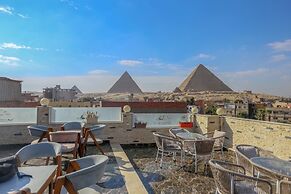 Pyramids Solar Boat Inn