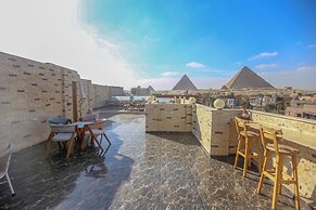Pyramids Solar Boat Inn