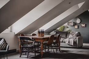The British Hotel