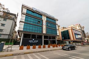 ARENA LUXURY