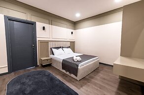 ARENA LUXURY
