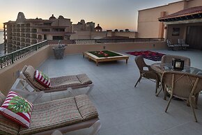Casa Frida Massive Condo Sleeps up to 12!