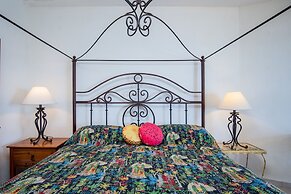 Casa Frida Massive Condo Sleeps up to 12!