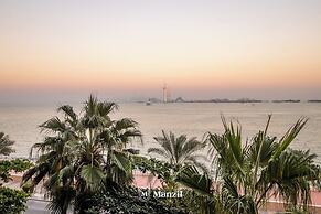 Manzil - 1BR in Palm with Sea View