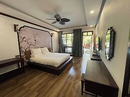 Dream 1985 Hotel