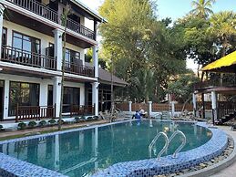 Dream 1985 Hotel