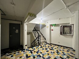 Junction Hostel Poblacion Makati Avenue