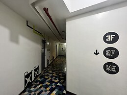 Junction Hostel Poblacion Makati Avenue