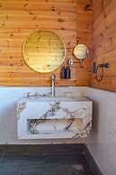 Ridge Cabin Resort