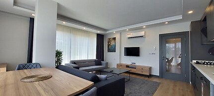 Professionally Maintained Spacious New Suites 1