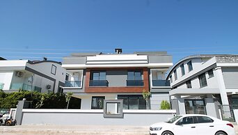 Professionally Maintained Spacious New Suites 2-5