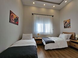 Professionally Maintained Spacious New Suites 2-5
