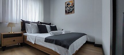 Professionally Maintained Spacious New Suites 6