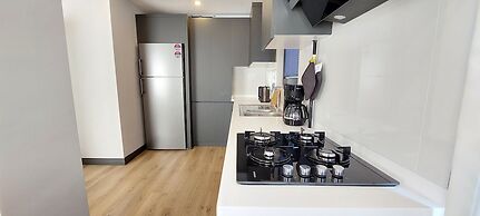 Professionally Maintained Spacious New Suites 5