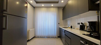 Professionally Maintained Spacious New Suites 2-6