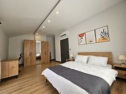 Professionally Maintained Spacious New Suites 2-6