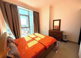 Modern & Cozy 1-BR in Business Bay