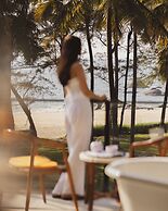 The Postcard on the Arabian Sea