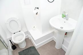 Shorditch Apartment Sleeps 6
