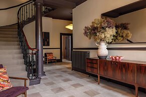 3 Johns Place Townhouse