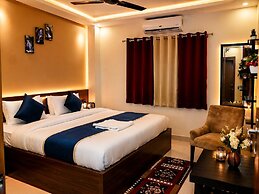 Pavitram Hotel & Banquet