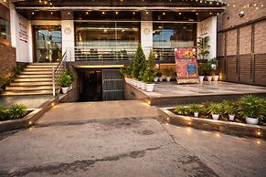 Pavitram Hotel & Banquet