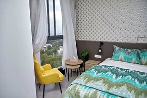 Waypoint Suites