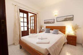 B37 - Central City Door Apartment