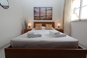 B37 - Central City Door Apartment