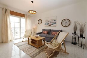 B37 - Central City Door Apartment