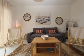 B37 - Central City Door Apartment