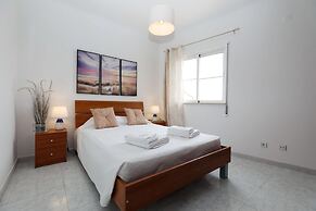 B37 - Central City Door Apartment