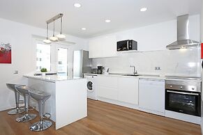 B61 - Carnation Sun Apartment in Lagos