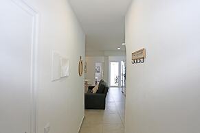 B88 - Mendon a Street Apartment