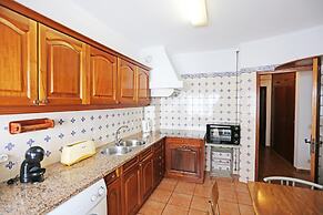 B82 - Albinos Flat in Lagos
