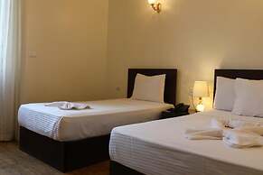 Mid Downtown Hotel