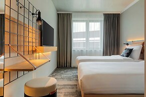Moxy Hamburg - Finkenwerder
