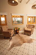 Dobe Lodge