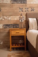 Dobe Lodge